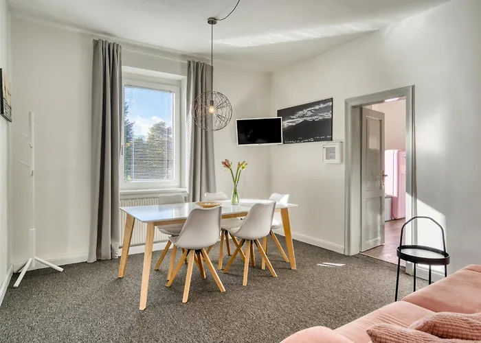 Apartment Innsbruckhomes At Botanical Garden Innsbruck