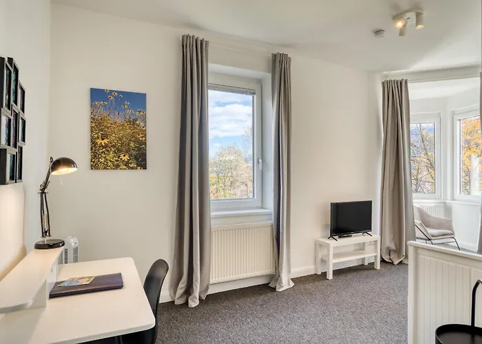 Innsbruckhomes At Botanical Garden *