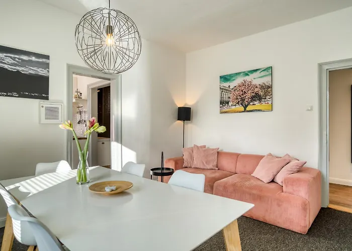 Innsbruckhomes At Botanical Garden * אינסברוק