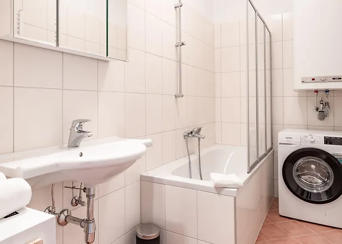 Innsbruckhomes At Botanical Garden אינסברוק